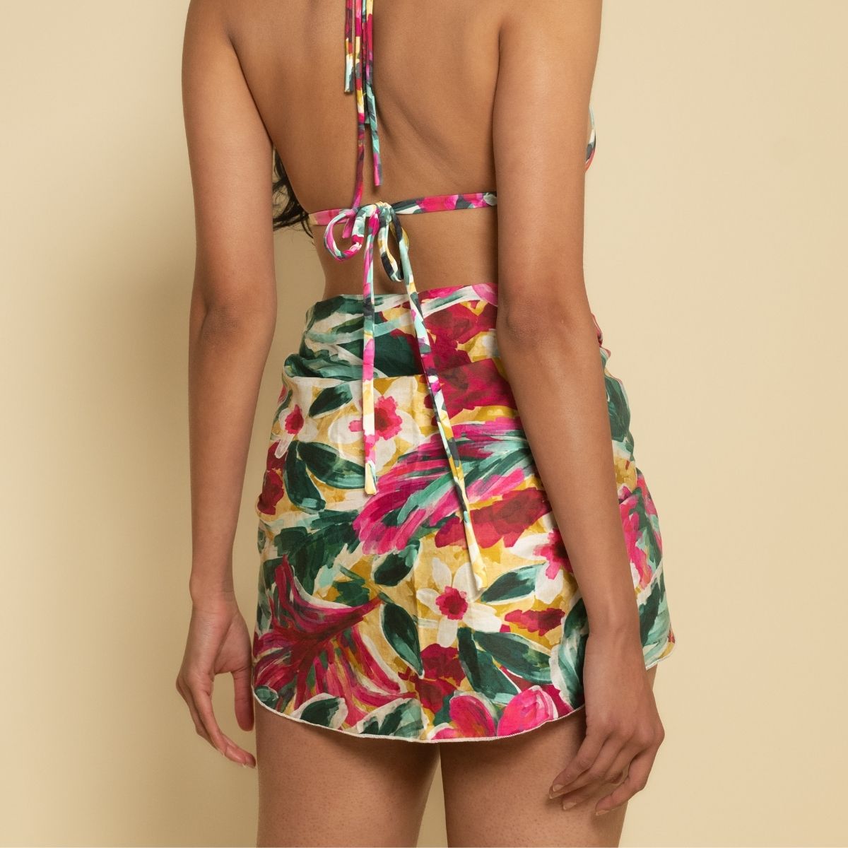 Isla Floral Sarong